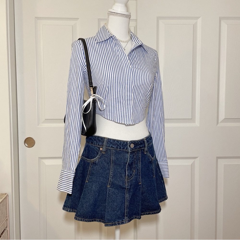 Pinstriped button up cropped long sleeve